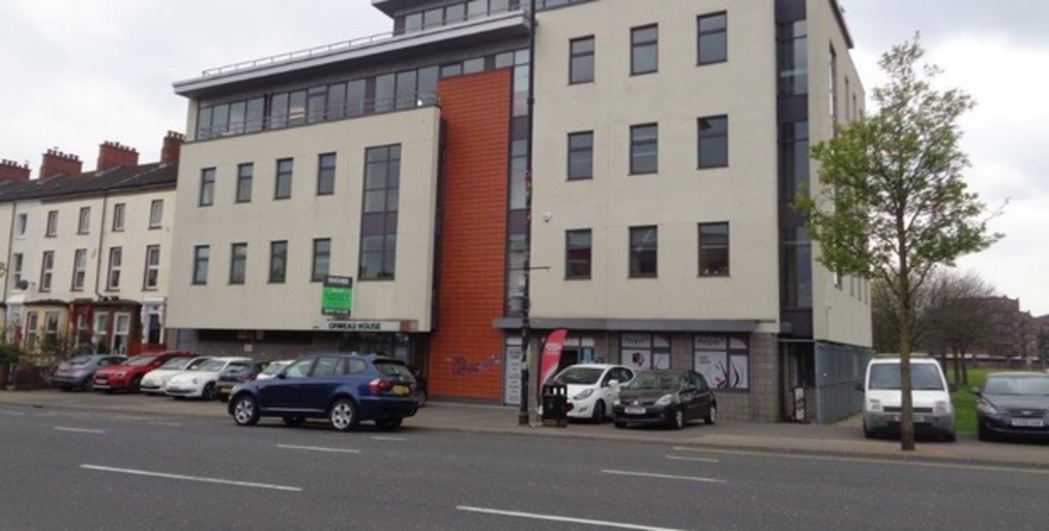 Prominent Third Floor Office Suite extending to c. 188 sq m (2,022 sq ft)\n\nModern office suite located on the Ormeau Road, one of Belfast's primary south eastern arterial routes and only 15 minutes walk from the city centre and 5 minutes from Botan...