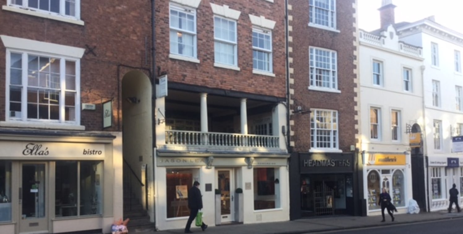 Retail unit to let in Chester.

Ground Floor Sales - 615 SQ FT / 

Back Storage - 159 SQ FT / 

Basement - 551 SQ FT / 

Total - 1,325 SQ FT / 

£30,000 per annum exclusive.