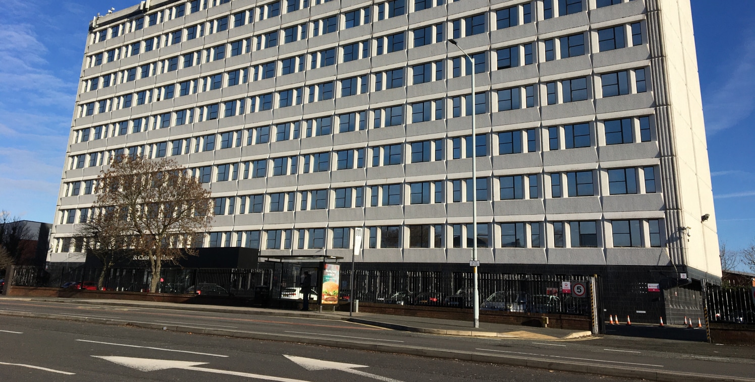 High quality office space, with refurbished reception and common areas, leases on a flexible basis. With nine floors the building offers panoramic views across the Manchester skyline. The building is arranged over nine floors with various different s...