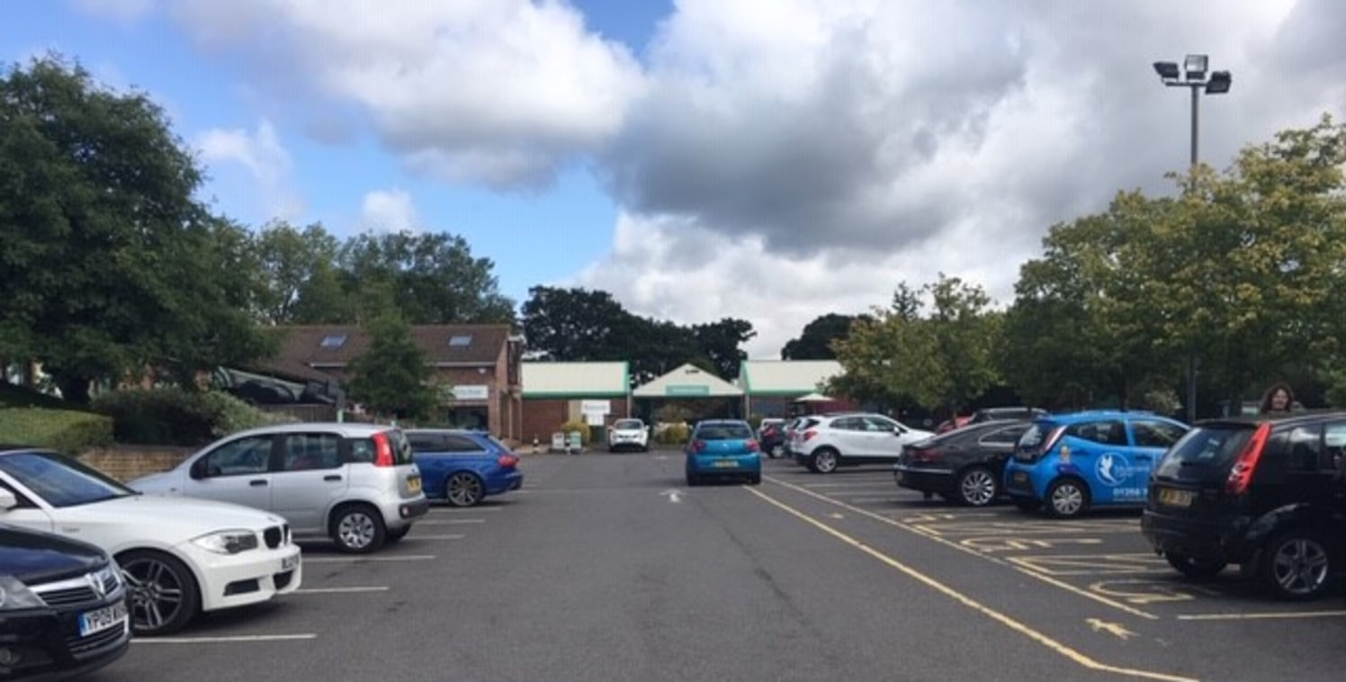 The former Wyevale Garden Centre occupies a prominent position on the A4 Bath Road.

Retail units (A1 Use with cafe area) are available in a range of sizes as per the accommodation schedule below but different sizes could be created to accommodate an...