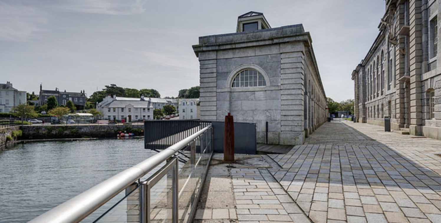 Built in 1831, Slaughterhouse is located within the award-winning Royal William Yard development which provides an array of amenities including a range of retail and restaurant users. A thriving community of residents and visitors makes the Yard a pe...