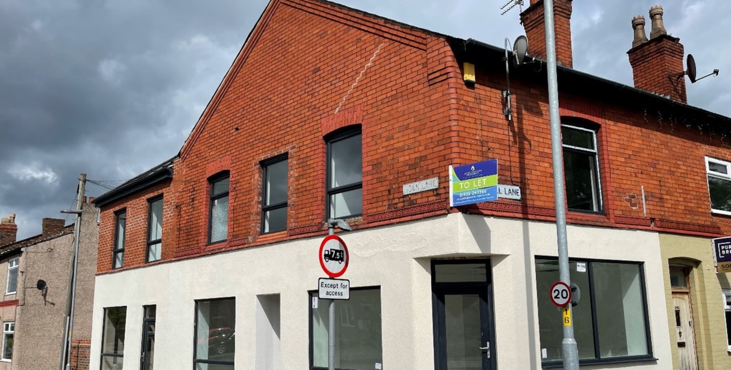 We are delighted to offer for rent 3 newly formed ground floor retail units. 

The units are self-contained with individual glazed shop fronts and entrance doors. 

Each unit benefits from its own wc facilities.

The units are suitable for a variety...