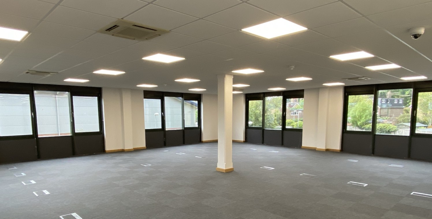 * Modern HQ close to HH Station

* Air Conditioning

* Raised floors

* 33 Car spaces (1:450 sq ft)