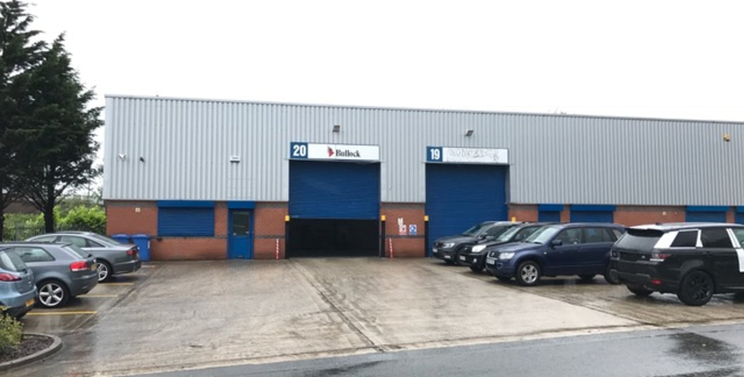 The unit is a modern, open plan warehouse and has the benefit of two roller shutter doors . There is also a reception area.