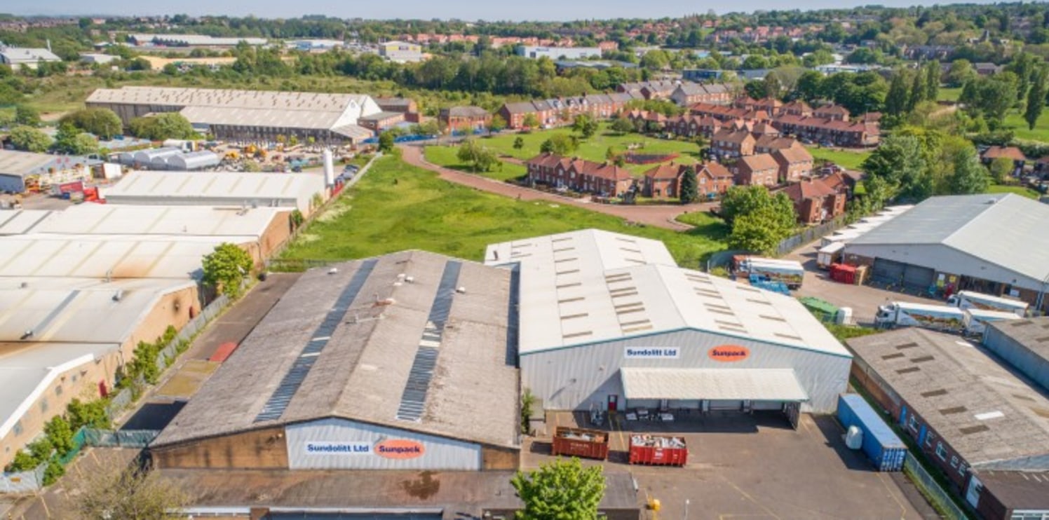 INDUSTRIAL/WAREHOUSE - GATESHEAD - FOR SALE

LOCATION

The property is located on Bath Road, Felling Industrial Estate, Gateshead, a well-established industrial location with a number of older style units, strategically placed with excellent access t...