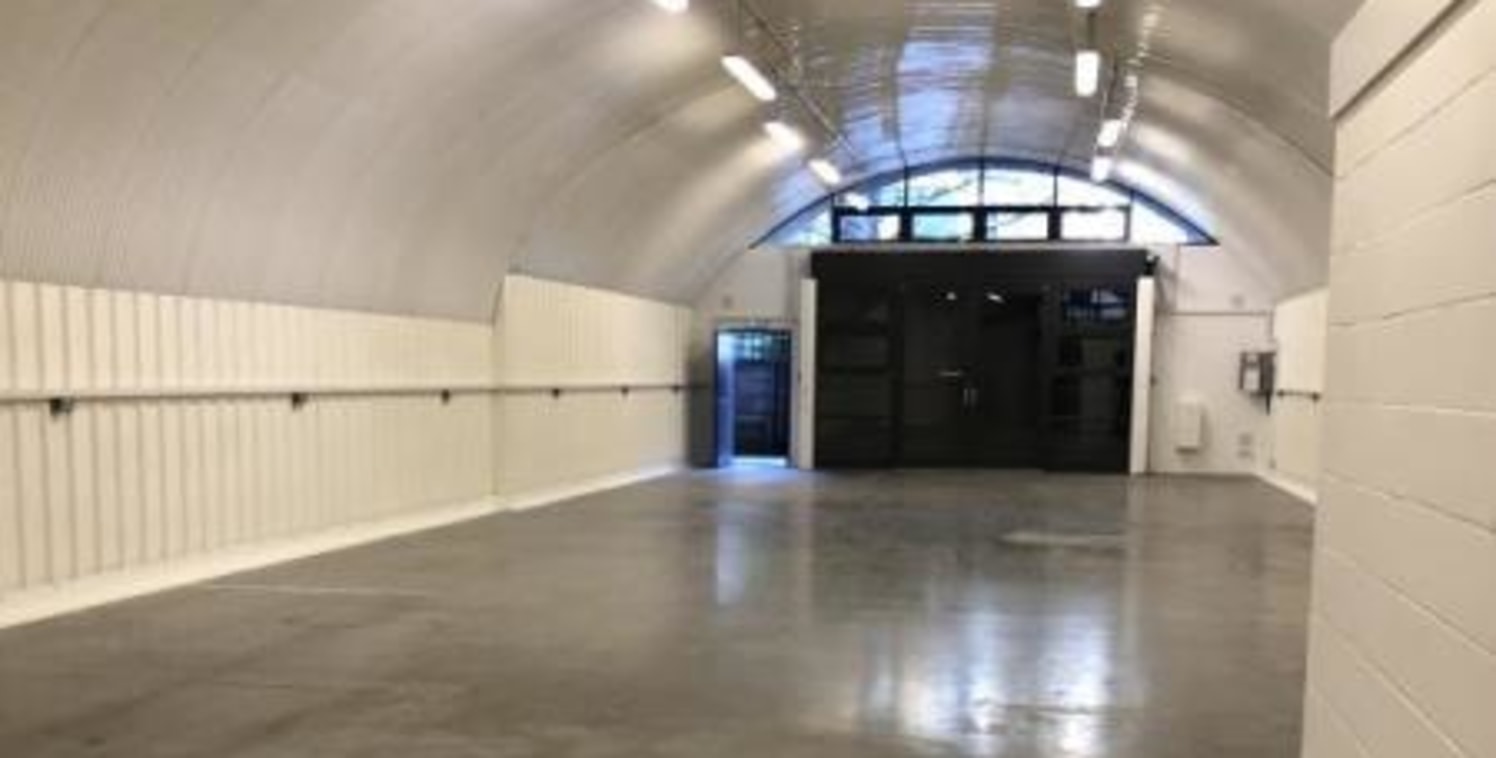 The units are prominently located on Queens Circus opposite Battersea Park and Queenstown Road, the main route into Chelsea.<br><br>The arches are approximately 100m from Battersea Park Station and 500m from Queenstown Road, offering direct trains in...