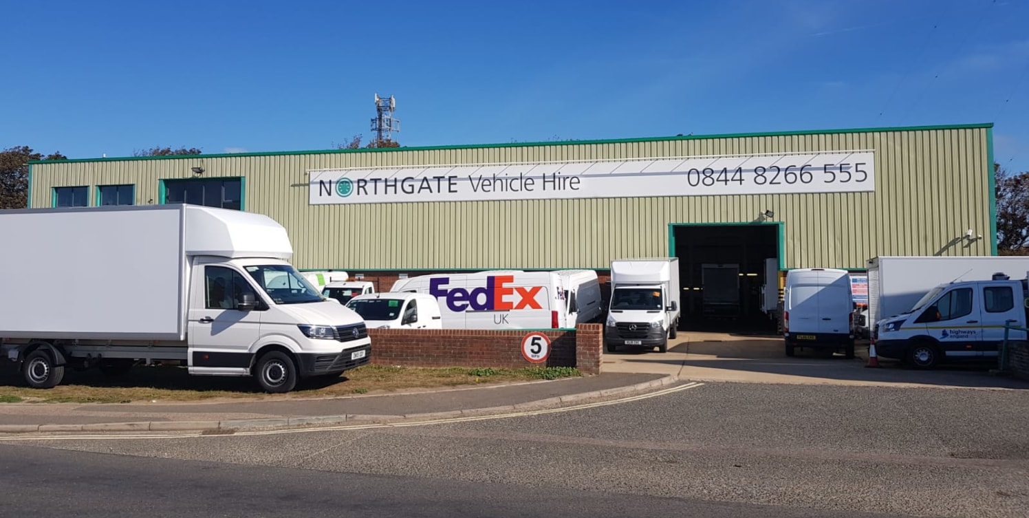 Prominent roadside Industrial / Warehouse unit 

Available TO LET February 2020.

Ground floor 10,852 sq ft 

First floor 3,062 sq ft.