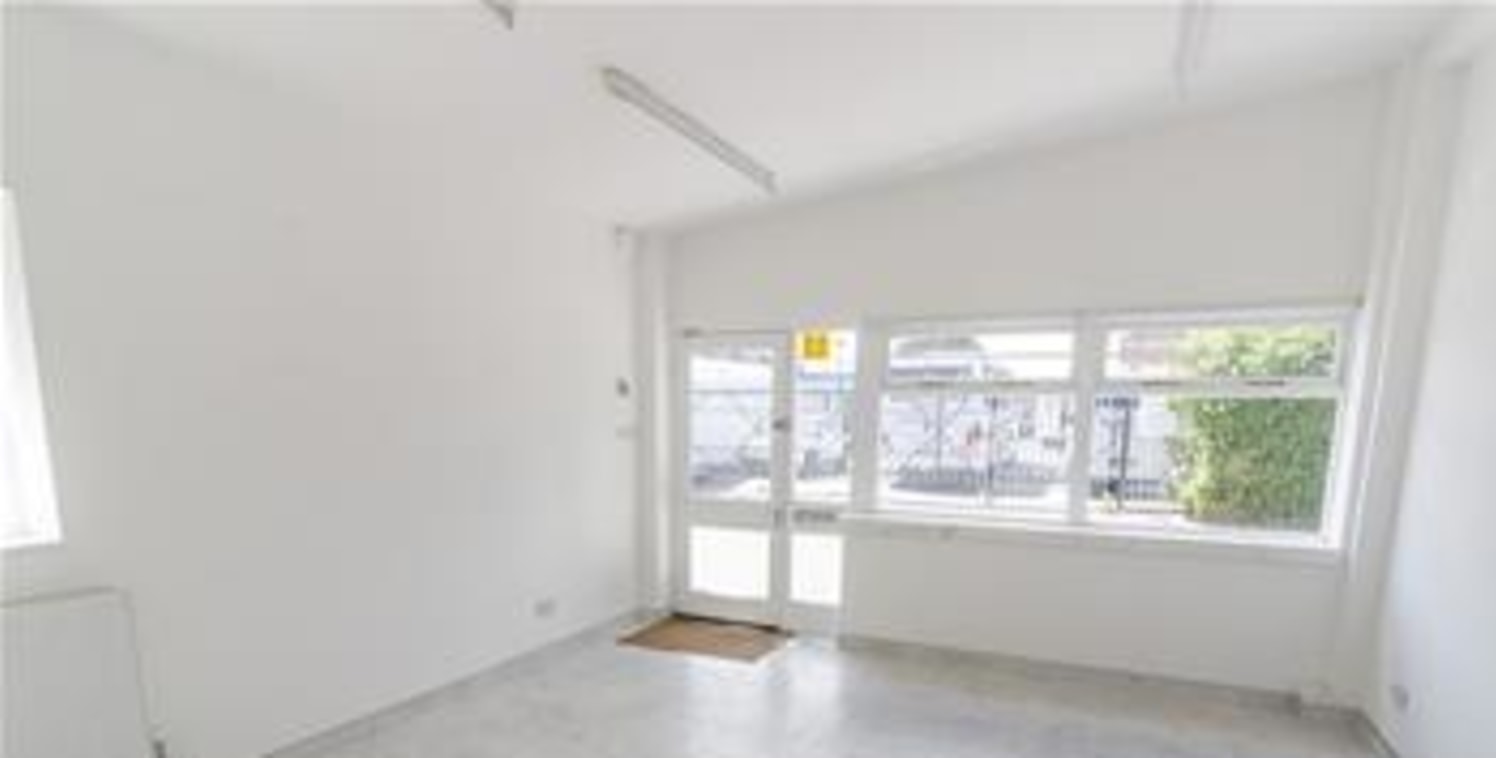 An open plan ground floor warehouse unit located within a securely gated estate. Access is provided via a roller shutter loading door and a pedestrian entrance with reception.\n\nAccommodation\n\nAll measurements are approximate and measured on a gro...