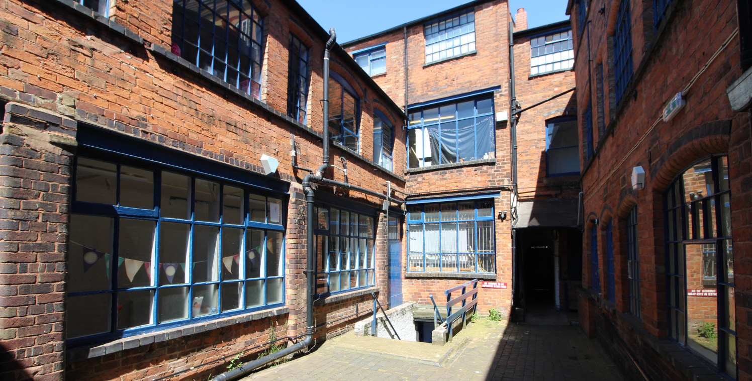 Basement Storage in the Jewellery Quarter - Total GIA - 485 ft2 (45.05...