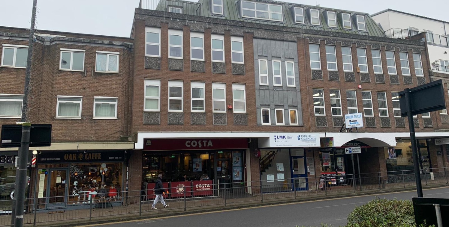 Chamberlain Commercial are instructed to offer this bright and airy office suite in a well maintained office building. The building entrance is adjacent to Costa Coffee on Church Road and the 2nd floor is accessed via a passenger lift. The suite prov...