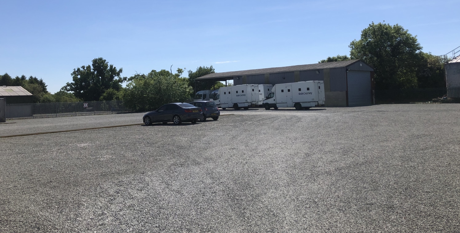 Fenced and gated yard / compound suitable for a number of uses.

Includes modular office building and vehicle maintenance/storage unit

Office Block1,176 sq ft (109.3 sq m)

Unit 1,560 sq ft (144.9 sq m)

Covered Storage 769 sq ft (71.4 sq m)

Site a...