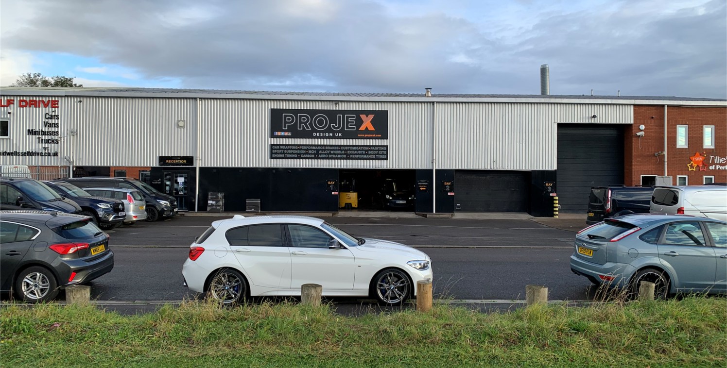 For Sale or To Let 

Flexible warehouse building with large forecourt and rear. Suitable for Trade Counter, Motor car sales, Tyre centre etc, subject to planning consent.