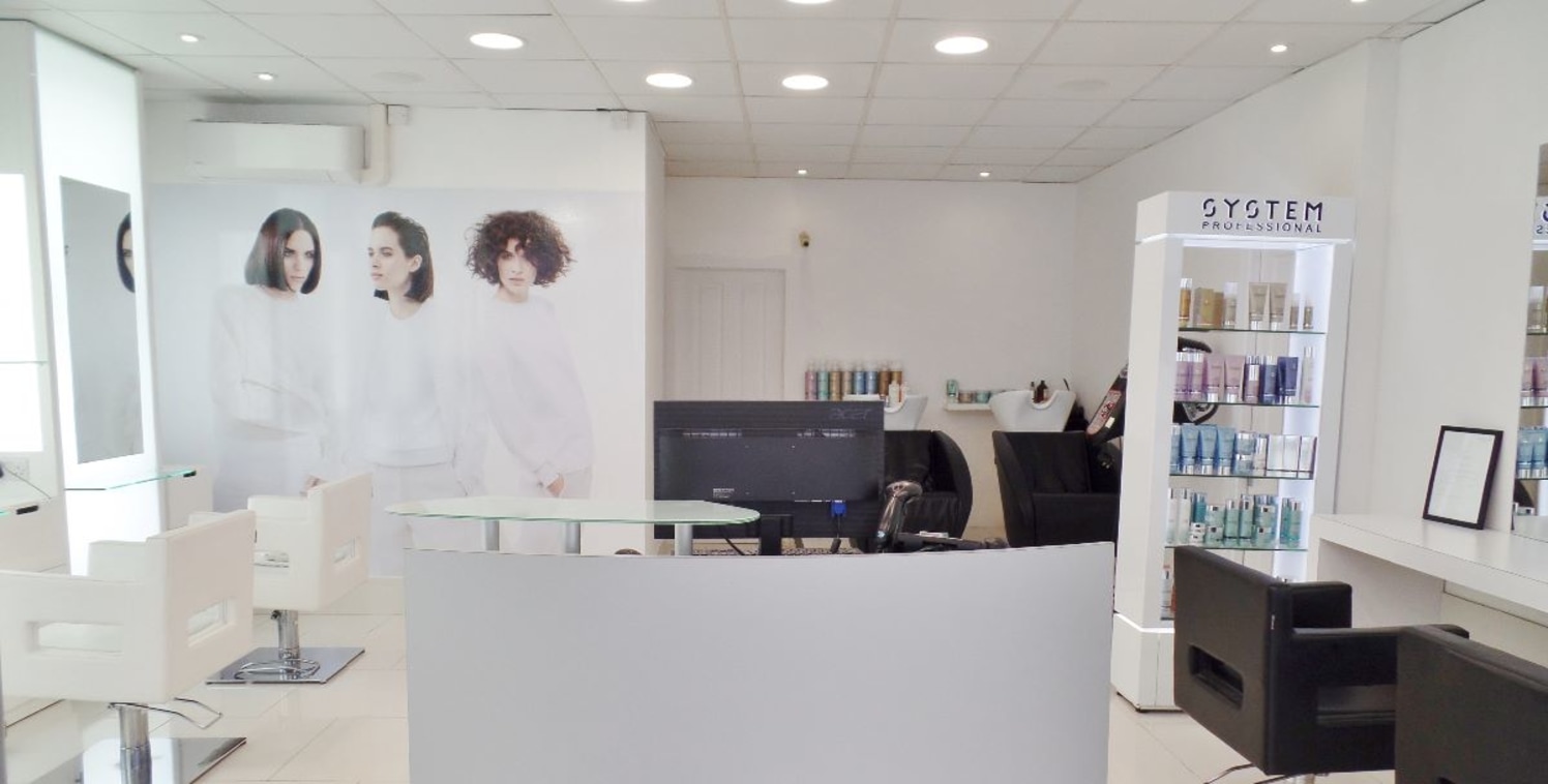 Stunning Executive Level Salon newly available complete with an extensive inventory of high-end fixtures and fittings, situated in a most-sought-after position. This beautifully designed premises offers an opportunity for a professional stylist to op...