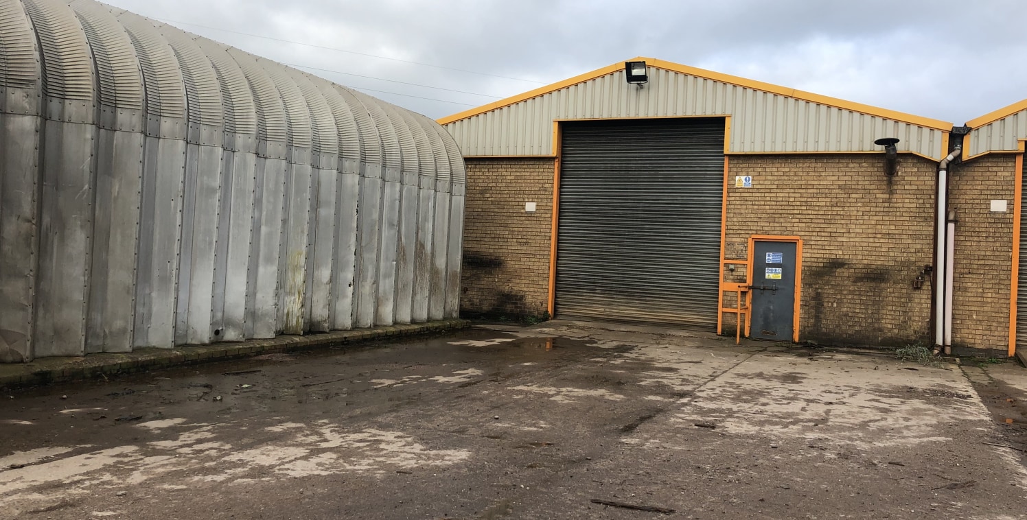 The property is situated on the south side of Tilcon Avenue just off Baswich Lane in an established commercial area, approximately 1.5 miles east of Stafford town centre.<br>The adjacent occupier is Jewsons Builder Merchants and Tilcon Avenue has a v...