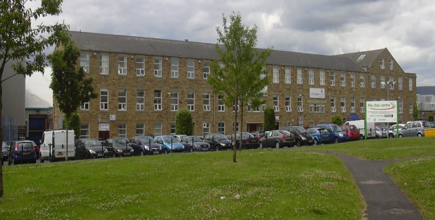 Northbridge House is an attractive multi storey stone built business centre offering quality offices, workspace and storage facilities in 100 units varying from as little as 60 sq.ft. up to 3,000 sq.ft<br><br>Accommodation<br><br>Suite B12<br>408 sq....