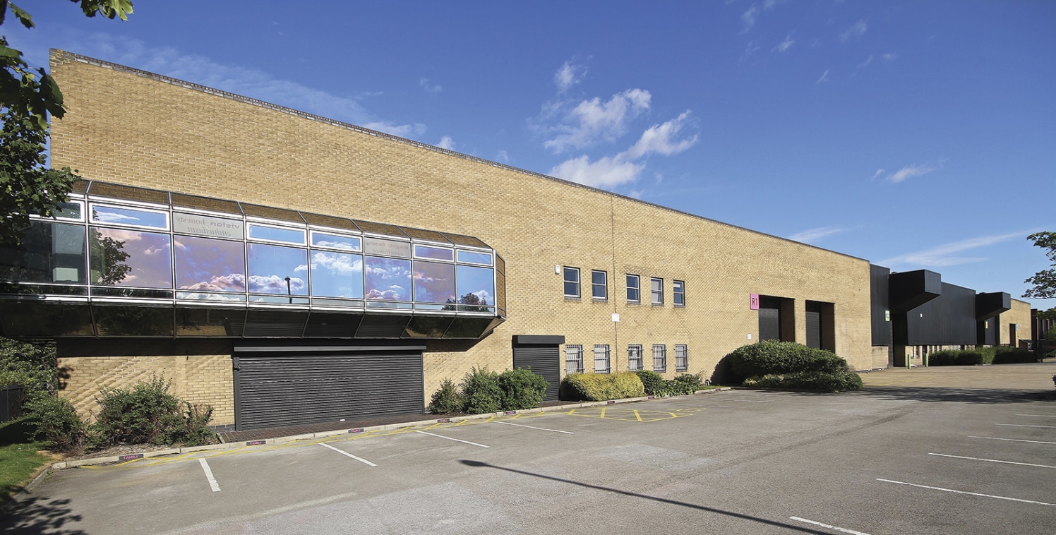 Unit R1/ R2 provide high quality warehouse/ industrial premises incorporating high quality office accomodation.