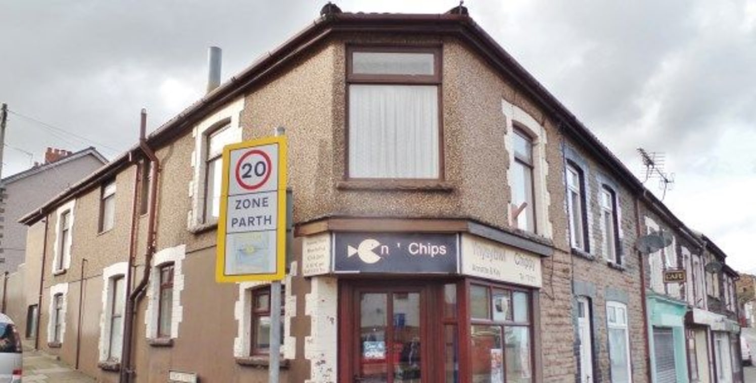 An Excellent Opportunity to Lease this Superb A3 Commercial Property which under the previous occupants was trading successfully as a traditional Fish and Chip Shop for over 30 years set in the very popular village of Ynysybwl. This well presented un...