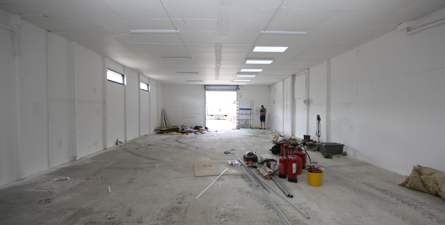 Industrial /Warehouse Unit

Total 160.50 sq m (1,728 sq ft)