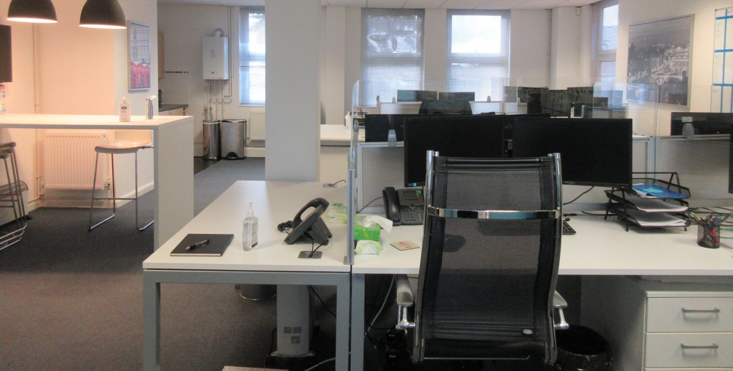 High quality self contained first floor office suite with car parking