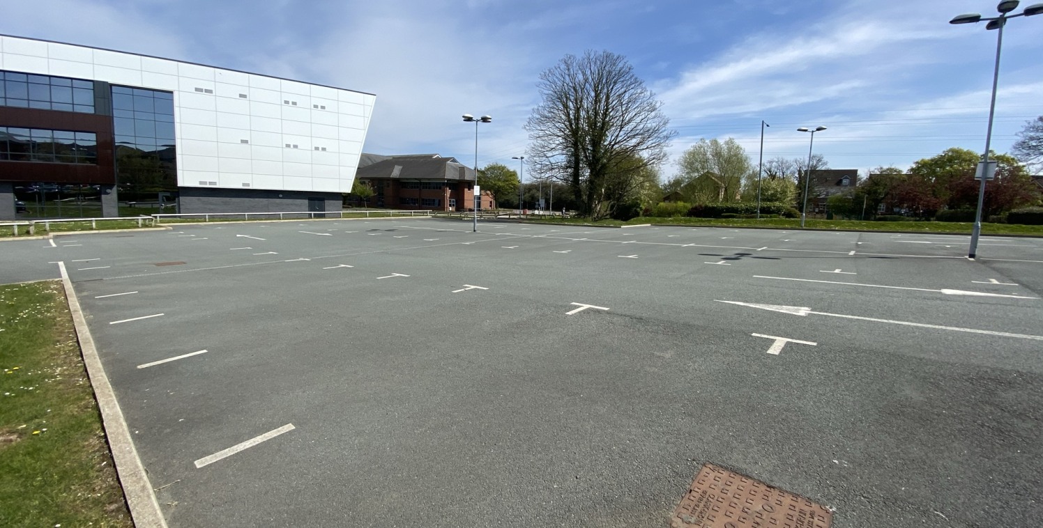 79 car spaces available to let adjacent to Wales and West Housing, Dt Davids Park, Ewloe. 

Close to A55 / A494

Ideal overflow car parking

A new access to be created from Cefn Y Ddol. 

Available as a whole. 

Viewing from the public highway. 

Ter...