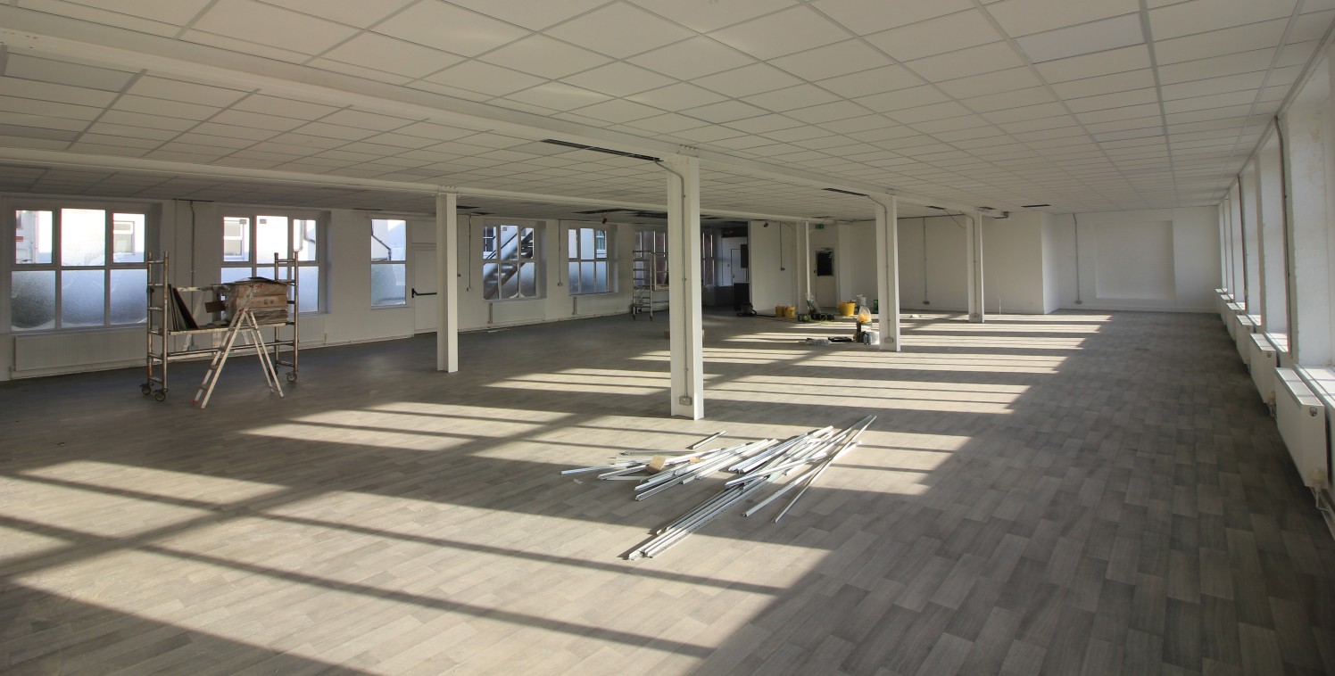 Hove Business Centre is part of the former Dubarry Perfumery Building. Unit 2 is located on first floor. 

The accommodation will provide newly refurbished open plan offices with a modern kitchen area. The are communal toilets located outside the dem...