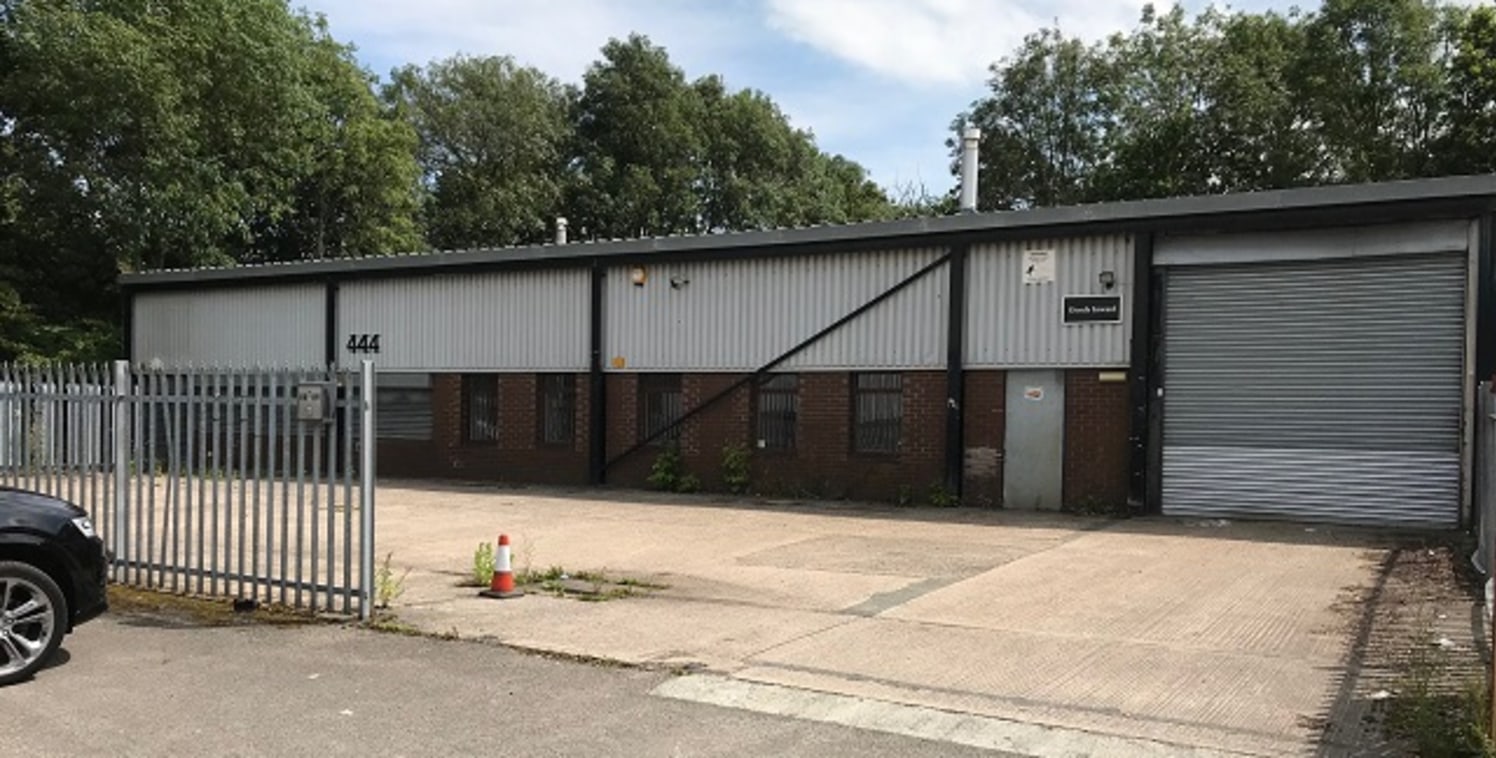 **UNDER OFFER** 

The unit comprises of an end terrace single storey self-contained industrial unit of steel portal frame construction which benefits from the following:

* Painted blockwork walls 

* Insulated profile metal cladding to the eaves and...