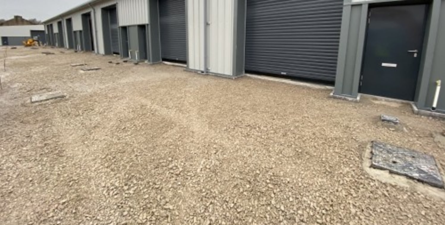 A brand new end parade warehouse unit of portal frame construction on a popular business park located close to junction 13 of the M65 motorway.\n\nThe property is of steel portal frame construction with insulated profile cladding and offers fully ope...