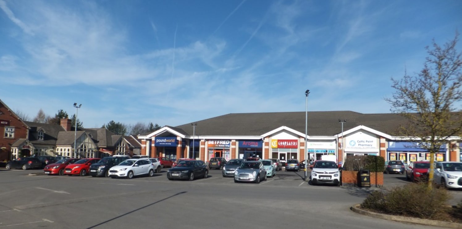 <p>The property comprises a neighbourhood scheme with adjacent Greene King Pub and children's day nursery.&nbsp; To the front of the scheme is a large tarmacadam surfaced and fully delineated shared car park offering ample customer car parking provis...