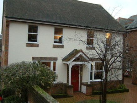St Georges Yard - Farnham