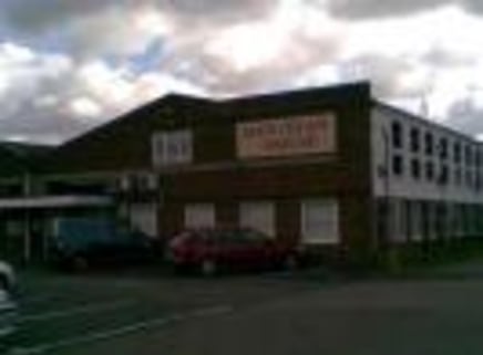 We are pleased to offer this STORAGE/WORKSHOP space situated in this purpose built office block. Suitable for up to five people and has shared toilet and kitchen facilities, parking spaces and good transport links. Prices for service charges and util...