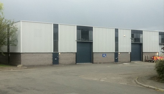 The unit benefits from D2 Assembly and Leisure consent that is not tied to the previous user.

The unit at Kingsway Trade Park is arranged as two terraces and are of steel framed construction with block/brickwork walls to dado level and steel claddin...