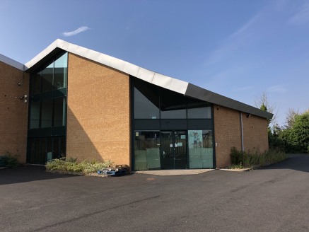 MODERN office and showroom premises in BROMSGROVE - Total Internal Area - 4,141 ft2 (384.80...