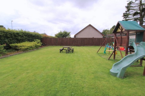 Modern village inn with 9 en-suite lettings bedrooms plus spacious public areas in a superb trading location in the heart of Angus.<br><br>* Charming and well-presented, substantial country Inn positioned in an excellent trading location in the heart...