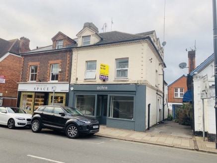 Retail unit available on new lease