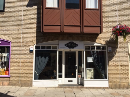 The property is a ground floor retail unit with a clear glazed frontage offering extensive ground floor retail space. In addition to the ground floor retail space the property also benefits from WC facilities.