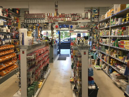 This A1, fully fitted shop is now available on a lease reassignment, with fixtures and fittings included. Currently fitted as a hardware shop, including a rear storage and office area and a private office upstairs....