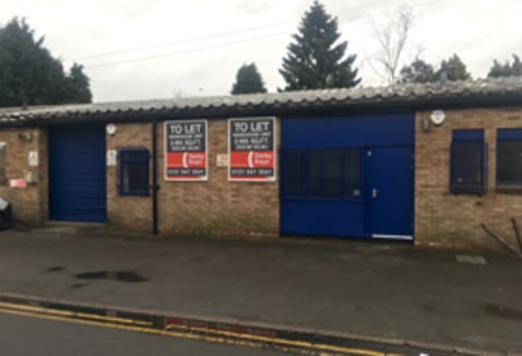 TO LET: Warehouse Unit 2,185 SQ FT (202.99 SQ...