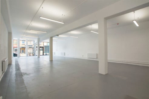 A newly refurbished office/studio unit located on the ground floor of this modern industrial building.