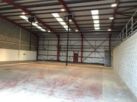 PRELIMINARY ANNOUNCEMENT

Modern semi-detached industrial/warehouse unit with large forecourt comprising 8,351 sq ft on 0.6 acres.

With additional compound of 0.4 acres