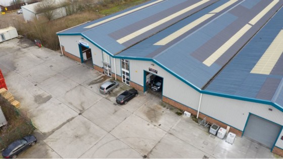 Description\n\nLocation\nThe units are situated on Potter Place which is located on the well established Pimbo Industrial Estate, Potter Place is accessed directly off Pimbo Road (A577) which provides direct access to J5 of the M58 (0.25 miles), whic...