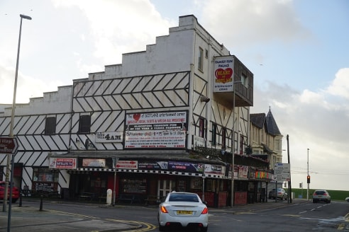 A unique commercial premises which has been previously been a cinema. The first floor space provides a level floor area of approximately 162 sqm (1,744 sq ft) together with a stepped incline area 154 sqm (1657 sq ft). Ancillary rooms include the old....