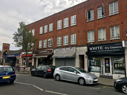 GREAT LOCATION WITHIN 20FT OF SOUTH EALING TUBE STATION! This A1/A2 unit is now available on a lease reassignment. With around 700sqft on ground level and additional space in the basement, this property is finished to a high standard and is ready to....