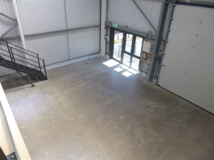 5 brand new industrial/warehouse...