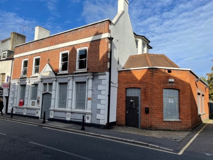 A large end of terrace building comprising of, circa 4,046 sqft NIA spread over 3 floors. The property also comes with a large car park at the rear with approximately 30 parking spaces and has an overall site size of circa 0.3 acres. This property be...