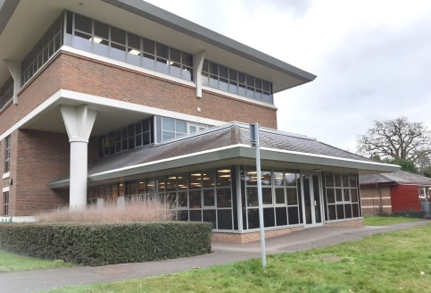 A ground floor self-contained office suite forming part of the prestigious Civic Centre. The space has excellent natural light with fully glazed elevations, an attractive outlook and is arranged as open plan with a meeting room.

The accommodation co...