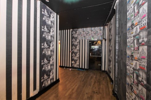 Victor Michael is pleased to present this D2 unit to the market. Available now, this commercial property is situated just moments away from Maryland Overground and Stratford Station.