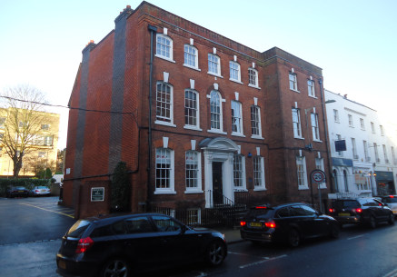 Prestige Office with parking space - Winchester City Centre