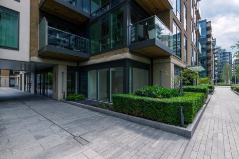 The property is situated in the highly successful Battersea Reach mixed-use scheme by St George Developments located on the south bank of the River Thames next to Wandsworth Bridge.<br><br>The available office premises offers a superb selection of on...