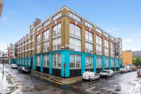 A stunning fully fitted office located in central Shoreditch which is available on flexible terms. The office benefits from low overall occupancy costs and a comprehensive tenants fit out which includes numerous meeting rooms, air conditioning system...