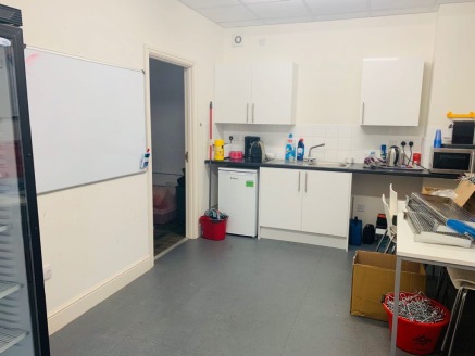 Unit with office space next to Addlestone Station- 1000 sq ft